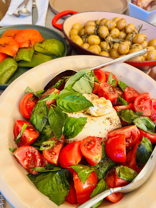 Tomato & Burrata Salad with Black Kampot Pepper